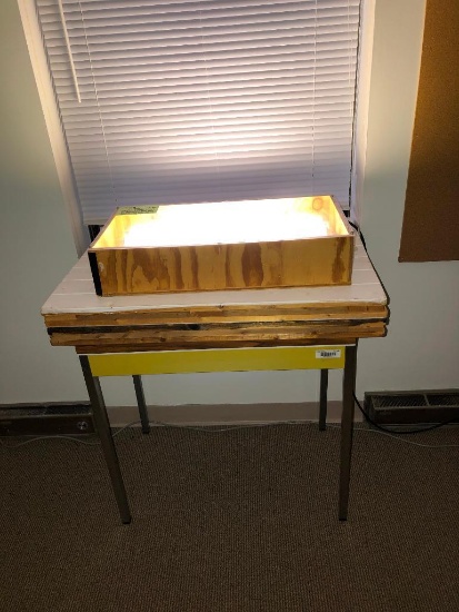 Light box with table