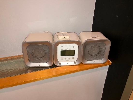 CD player radio with remote