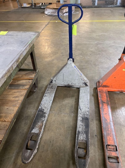 Wesco pallet jack, in working condition