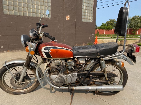 Vintage 1972 Honda CB350 Motorcycle