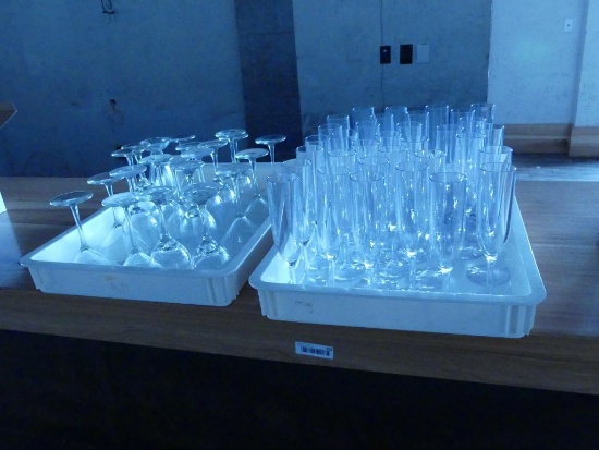 Glass & Plastic Wine Glasses
