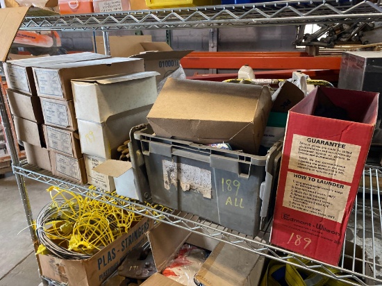 Bulk group of work and garden gloves. See pics