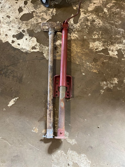 Trailer jack and sledge hammer