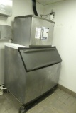 Manitowoc Ice Maker with Automatic Cleaning System