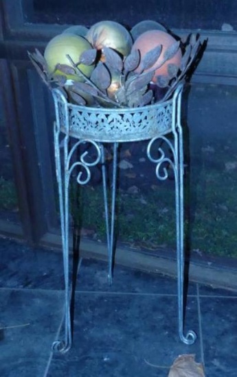 Plant Stand with Decorative Balls in Leaf Bowl