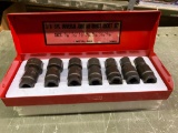 (4) King Aire 3/8in universal joint air impacts socket sets