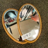 2 Handheld oval mirrors