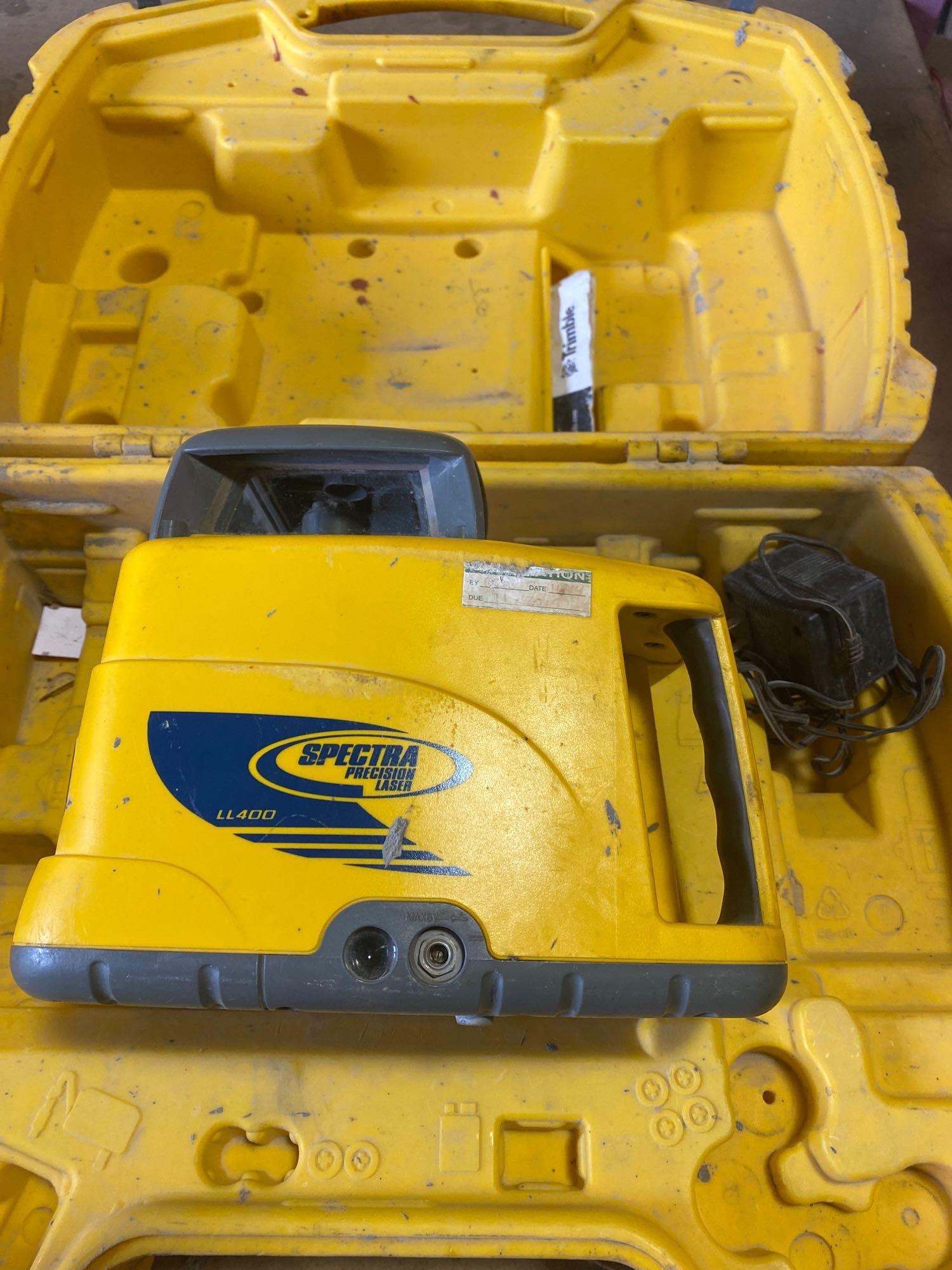 Spectra precision 2024 laser ll400