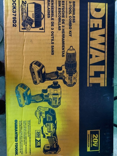 New in Box Dewalt 20v Lithium Ion 3 Tool Combo Set