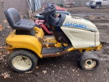 Cub Cadet 3205 Shaft Driven Lawn Tractor