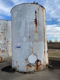 APPROXIMATELY 8000 Gallon Large fluid tank