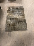 1 Gaylord/Skid of anti fatigue mats