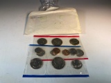 1981 Uncirculated Coin set, envelope has damage