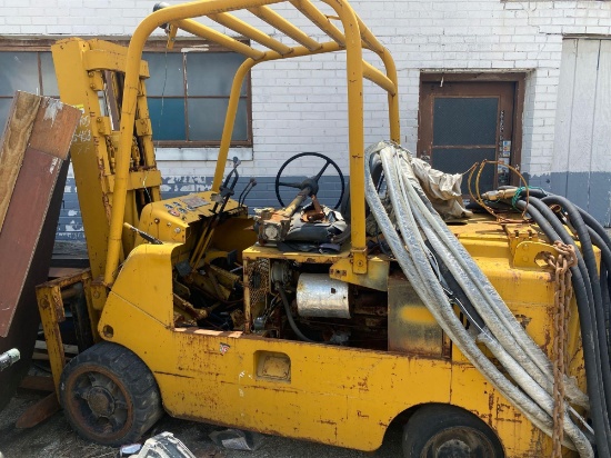 Towmotor LP Forklift 10,000 max cap
