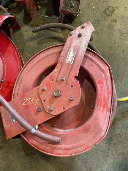 Lincoln Co Retractable Hose Reel