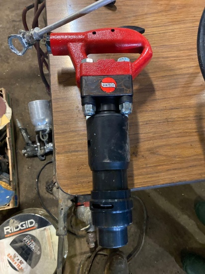 Suntech Air Powered 2in Chipping Hammer