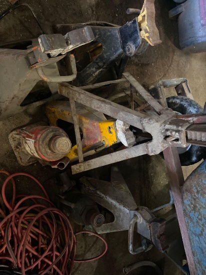 (6) Large Jack Stands and Bottle Jack