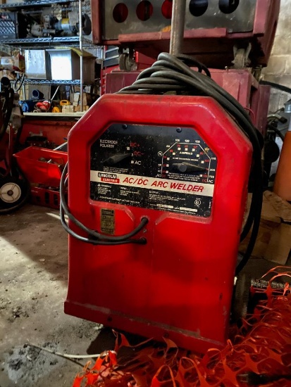 Lincoln Electric AC/DC Arc Welder
