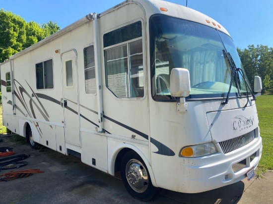 2000 R-Vision Condor 30ft Motorhome