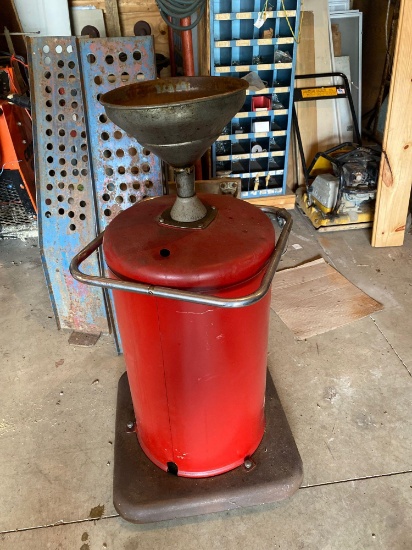 Rolling fluid drain