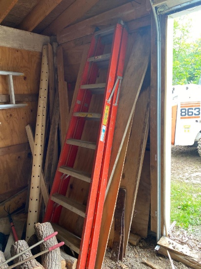 Green Bull Co 8ft fiberglass step ladder