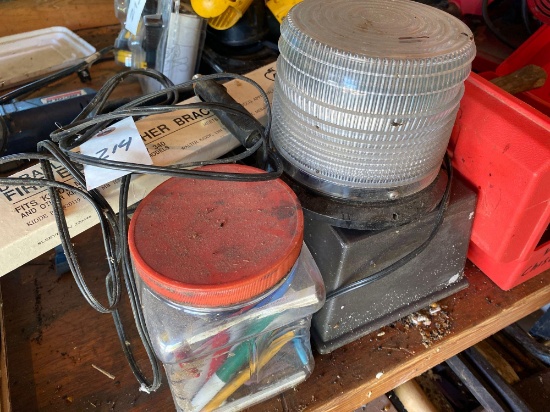Workbench cleanup lot