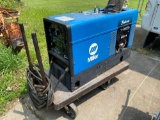 Miller Bobcat Model 225 Welder/8000 watt Generator w/ cart