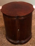 Solid Wood Henredon Barrel...Table