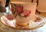 Roslyn Magnolia Teacup & Saucer Set - Fine Bone China Made in England