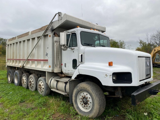 1999 International F-5070-5 Axle Dump Truck