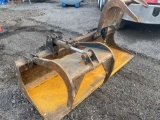 7ft Solid Bottom Hydraulic Grapple Skidloader Attachment