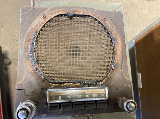 Vintage Sonomatic Radio