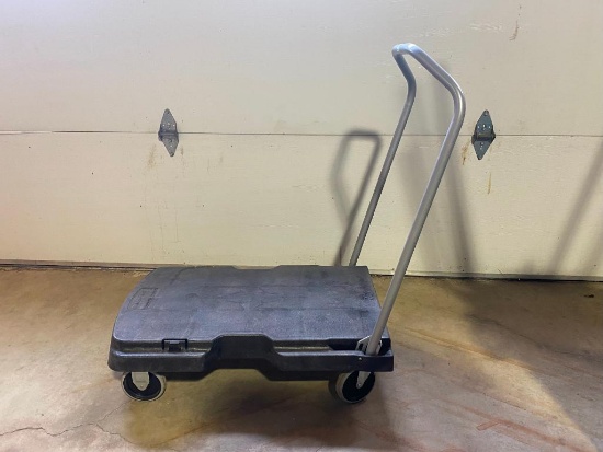Rubbermaid Rolling Cart with Collapsible Handle