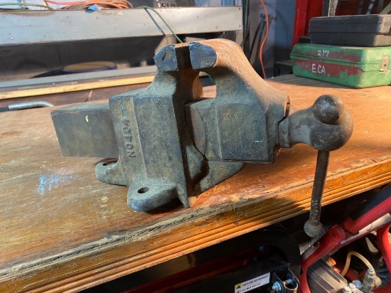 Reed Manufacturing Co No. 104 Vise