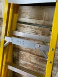 5 Foot Fiberglass Ladder NEW