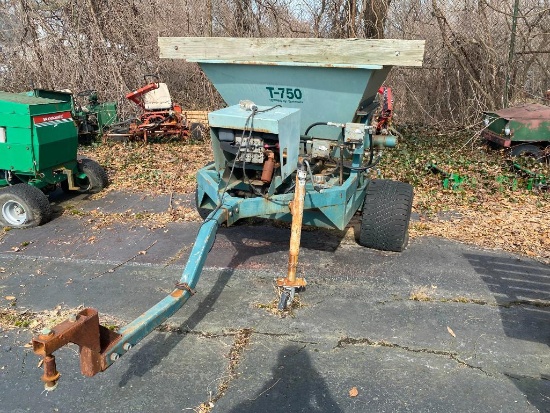 Terracare...TerraTopper T-750 Pull Behind Topdresser