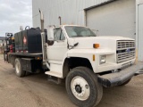 1992 Ford F-800 Fuel/Service Truck