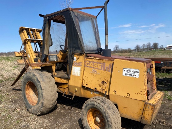 Case 586E Construction King Rough Terrain Forklift