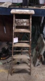 5' Wooden Ladder