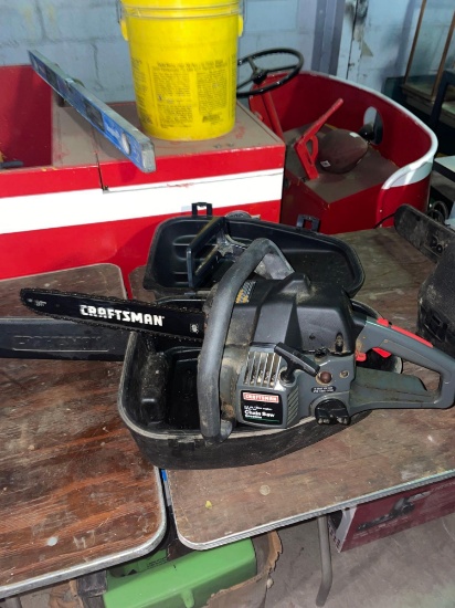 Craftsman 16 inch Chain Saw with Case