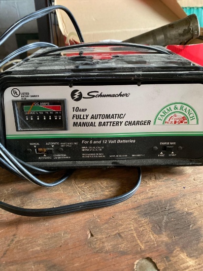 Schumacher Manual Battery Charger