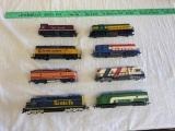 Lot of (8) HO Model Railroad Cars