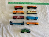 Lot of (9) HO Model Railroad Cars