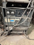 IdealArc Dc-600 Welder