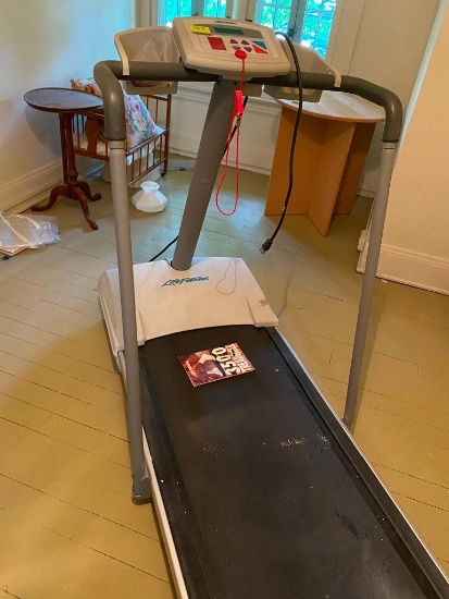 Life Fitness 3500 Treadmill