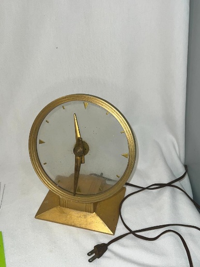 Hadden Vintage Golden Vision Clock - Model 70