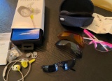 Sporty Lot of Bose Soundsport headphones, Tifosi and Ray-Ban Sunglasses