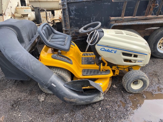 Cub Cadet 1170 Riding Lawn Mower