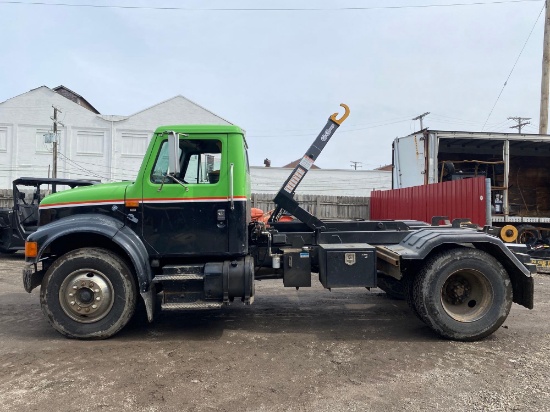 1997 International 4700 Hook Truck