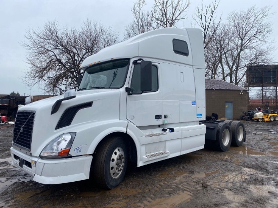 2013 Volvo VNL Tractor/Truck